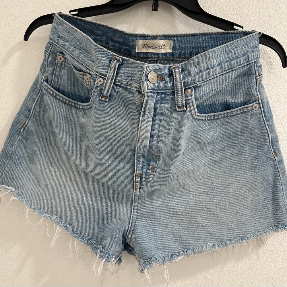 Madewell The MomJean Shorts Chewed Hem Size 27